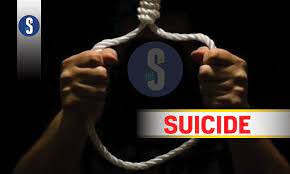 Horror as police officer loses bet , commits suicide.