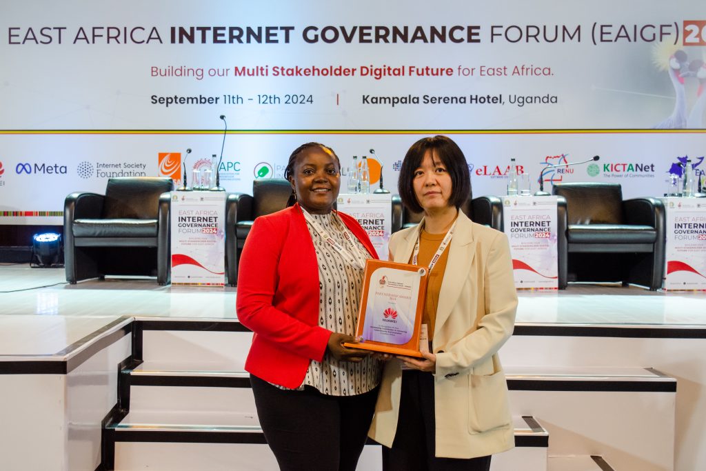 Huawei Honored with the Eastern Africa Cybersecurity Leadership and Innovation Award at the East Africa Internet Governance Forum