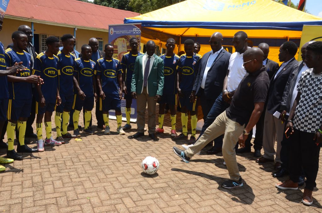 MTN Uganda Contributes 247 million Towards Bunyoro Kitara Kingdom Bicycle Races and Enganda Football Tournament